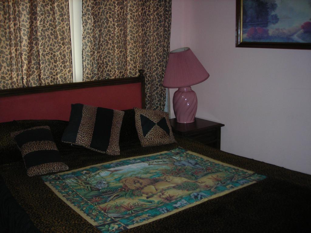 Deer Trail Motel Вісконсин Деллс Номер фото